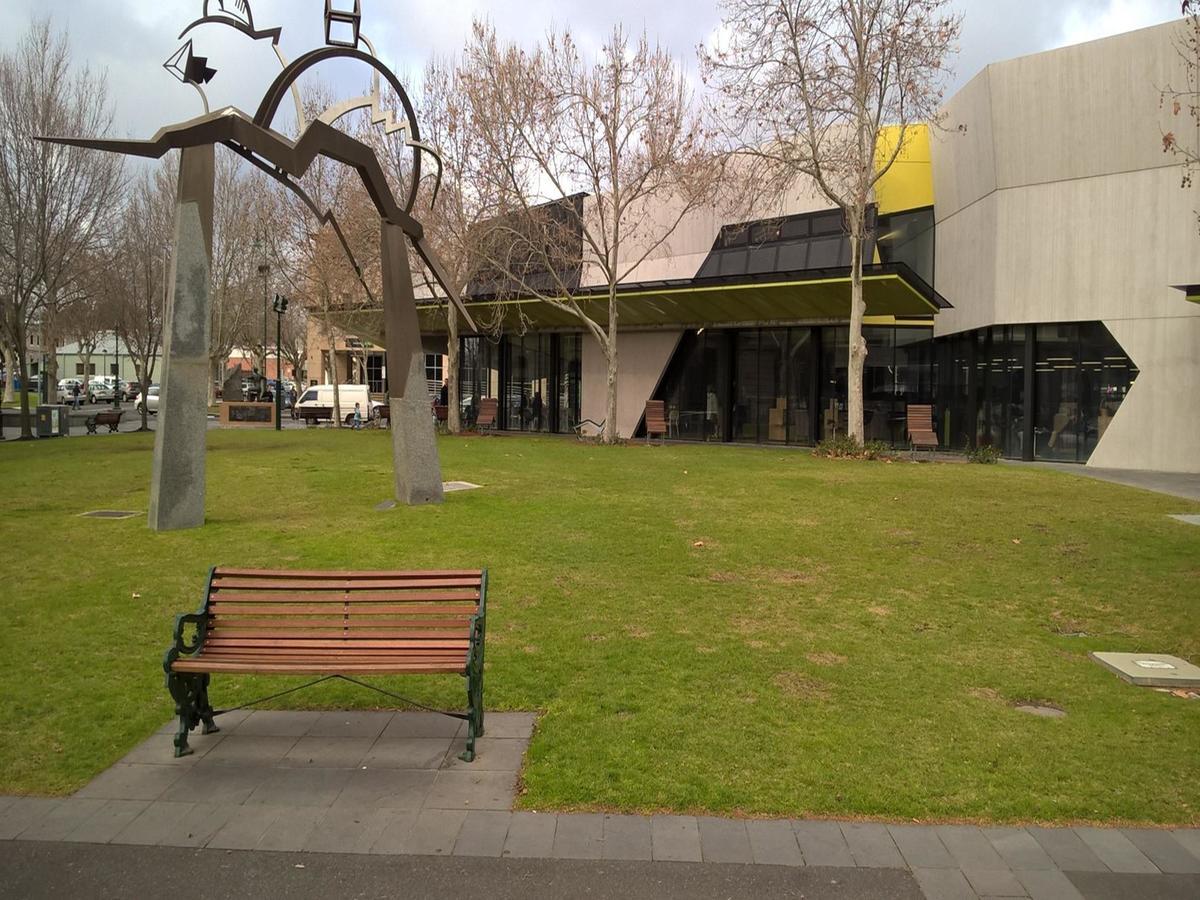 Crown Cbd Motel - City Location Bendigo Buitenkant foto