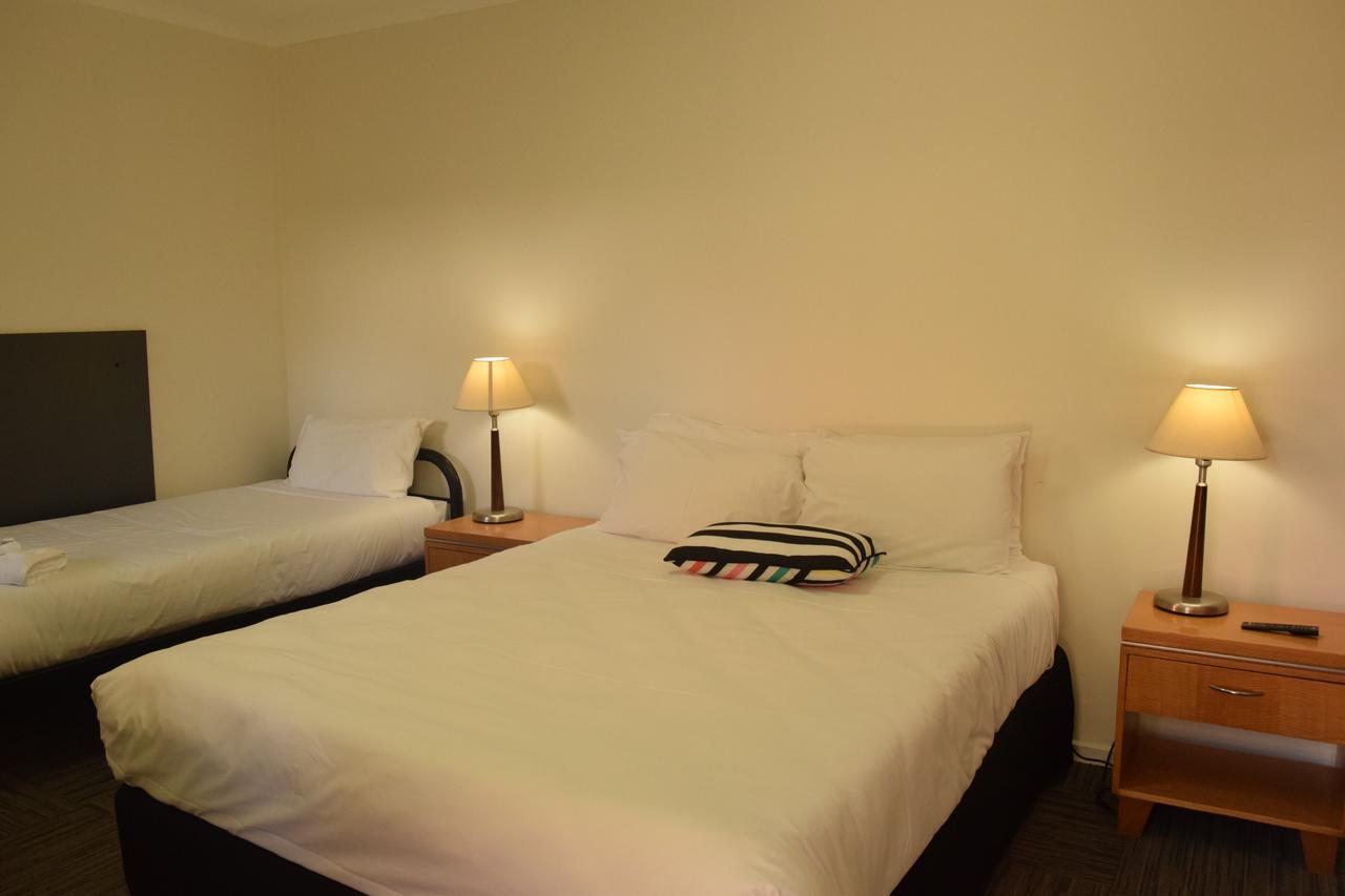 Crown Cbd Motel - City Location Bendigo Buitenkant foto
